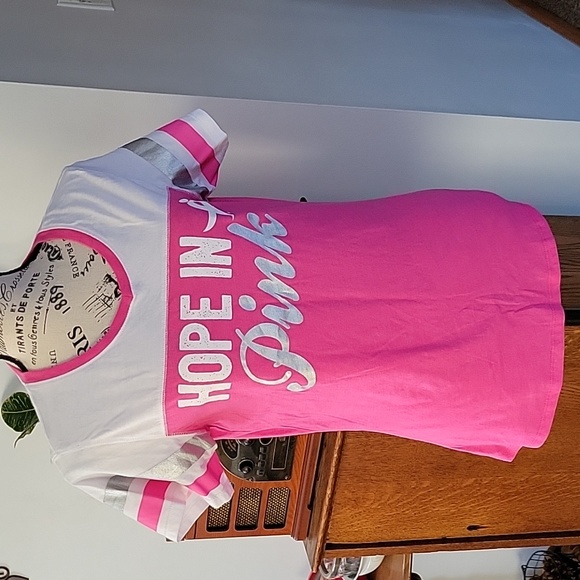 BREAST CANCER TEE - Picture 2 of 6